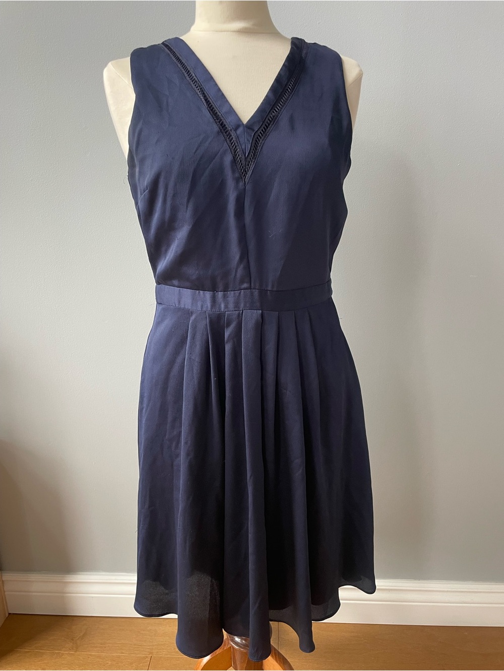 Banana Republic Navy V-Neck Pleated Waist Dress